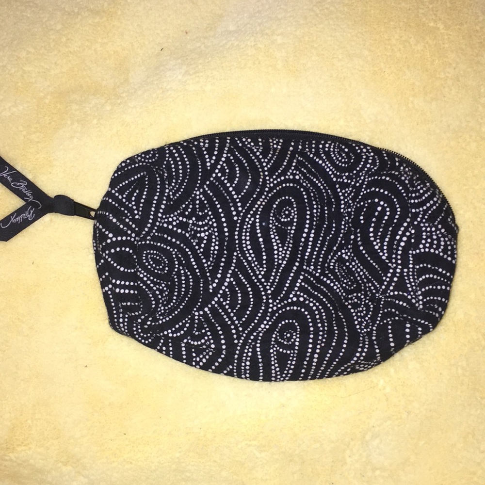 Vera Bradley medium cosmetic makeup bag🤍